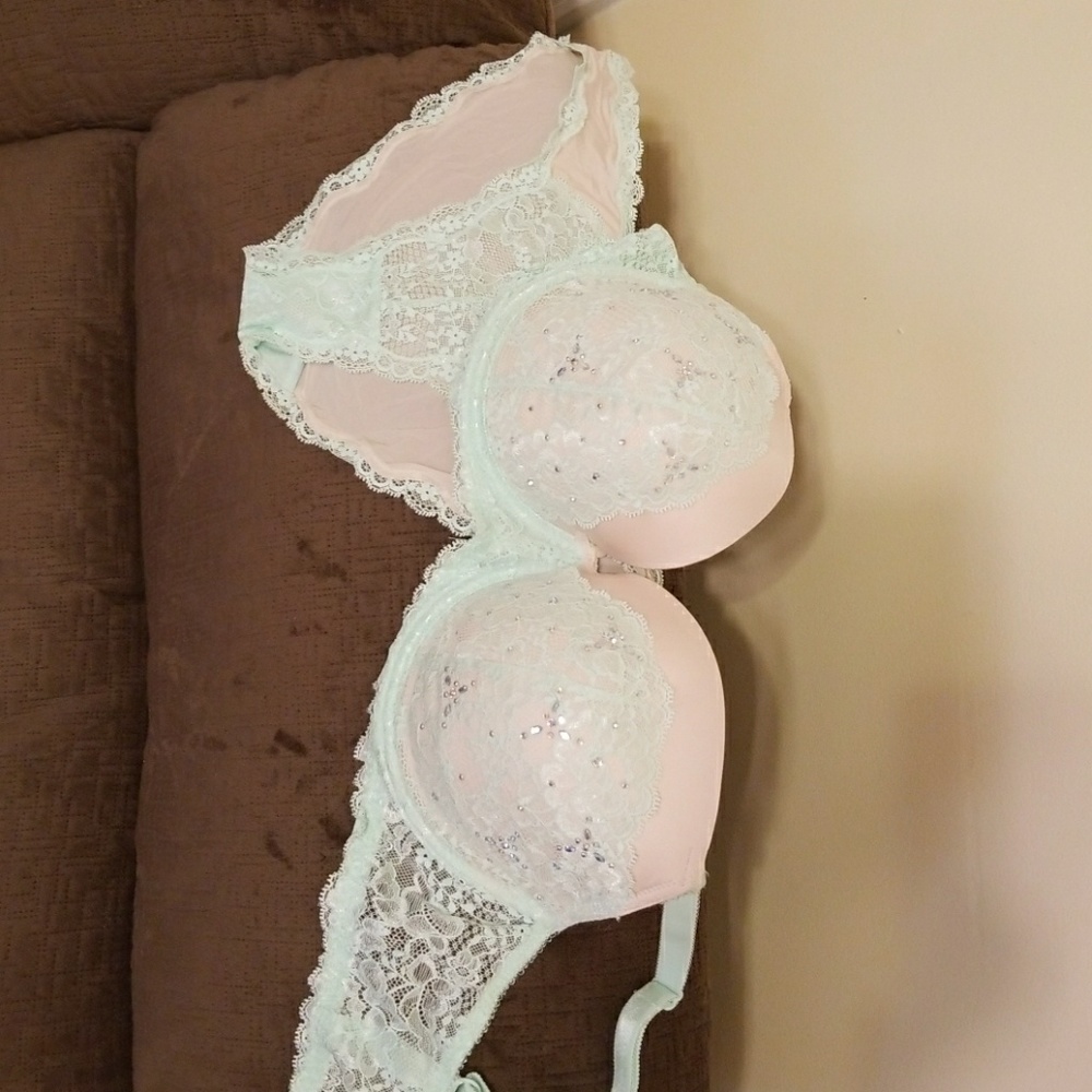 *never worn* Victoria's secret dream angel set